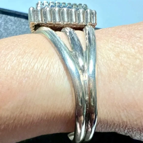 Vintage Sterling Silver turquoise Navajo cuff Bracelet by Carol Felley. - Picture 9 of 15